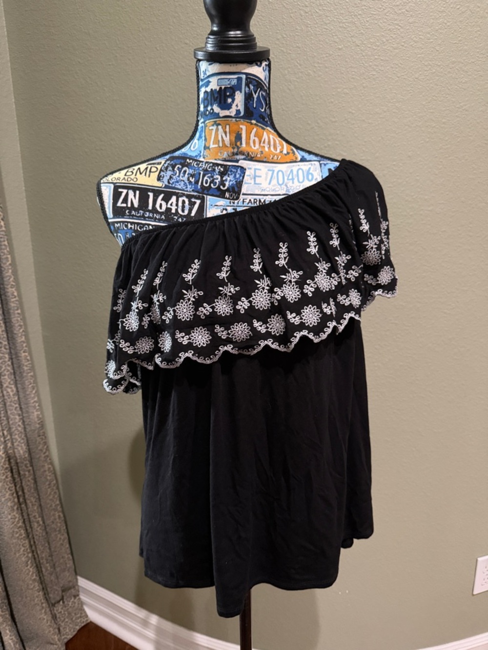 Adrianna Papell Black One-Shoulder Embroidered Ruffle Top